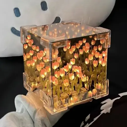 2-in-1 Tulip Lamp & Mirror – A Romantic Gift for Every Occasion
